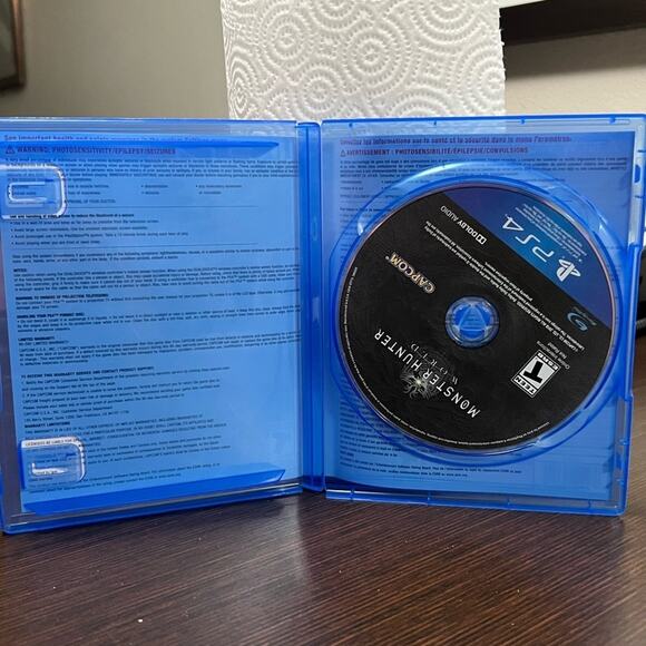 MONSTER Hunter World - (PS4, 2018) Playstation 4 Complete in box and tested - Picture 3 of 6